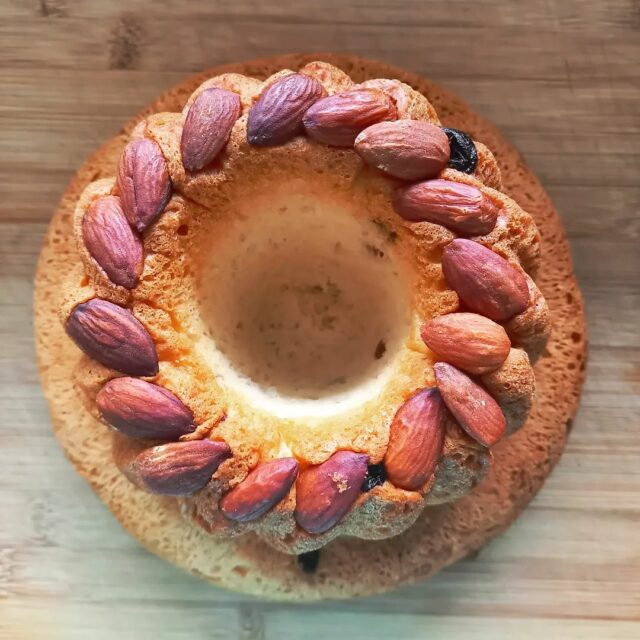 🎯 Pour atteindre ton objectif de perte de poids, fais-toi plaisir de temps en temps. Tu iras plus loin. Et le voyage sera plus sympa. 

C'est ce que j'ai fait dimanche 😋. 

Mes programmes sont "sur-mesure". Je tiens compte non seulement de tes besoins énergétiques, mais aussi de tes goûts, tes habitudes et ton histoire. 
Si tu veux en savoir plus sur mes programmes, jette un oeil à mon site ou laisse moi un message en commentaire 😉.
👇
💻 www.monrendezvousnutrition.com 

#alimentationsaine #healthyfood #dietetique #nutrition #mieuxmanger #mangerplusmangermieux 
#equilibragealimentaire
#pertedepoids #pertedegras